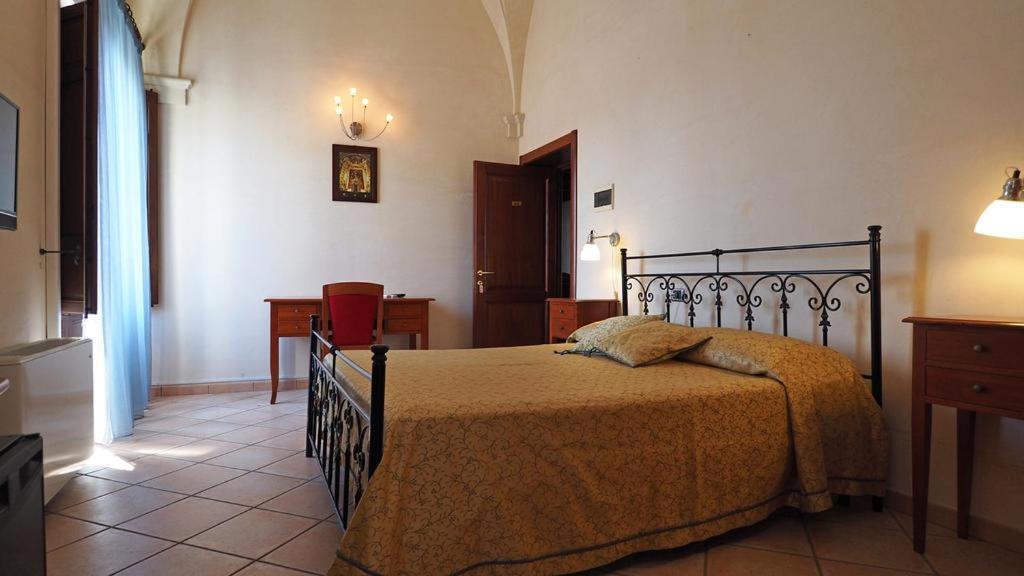Mini Hotel Peperoncino Palace 2 Racale Eksteriør bilde
